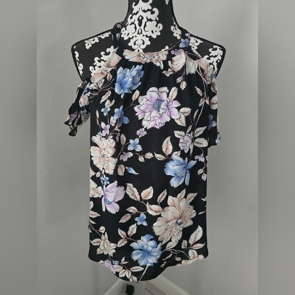 A. Byer Floral-Print Blouse Size L